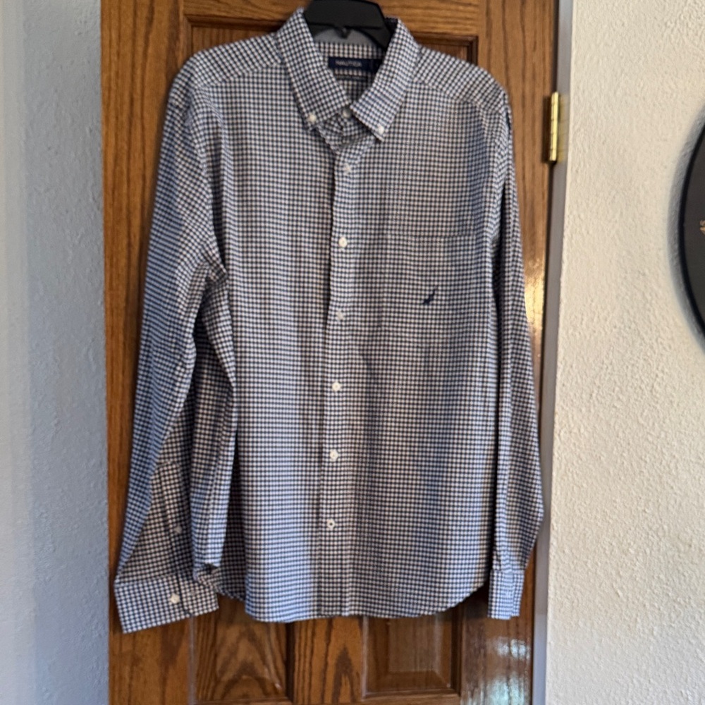 Nautica Men's Blue and White Checkered Shirt
